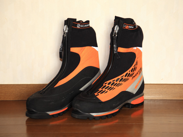 冬用登山靴SCARPAのPHANTOM GUIDEを購入♪ - Digital-Nature-Photo.com